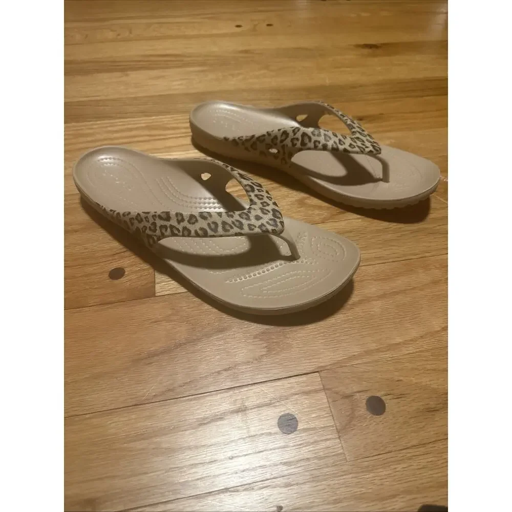 Crocs Kadee II Leopard Flip Flop Sandals Women's Size 11 Comfort Casual